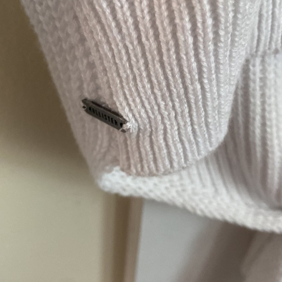Hollister Women Sweater - Picture 5 of 5
